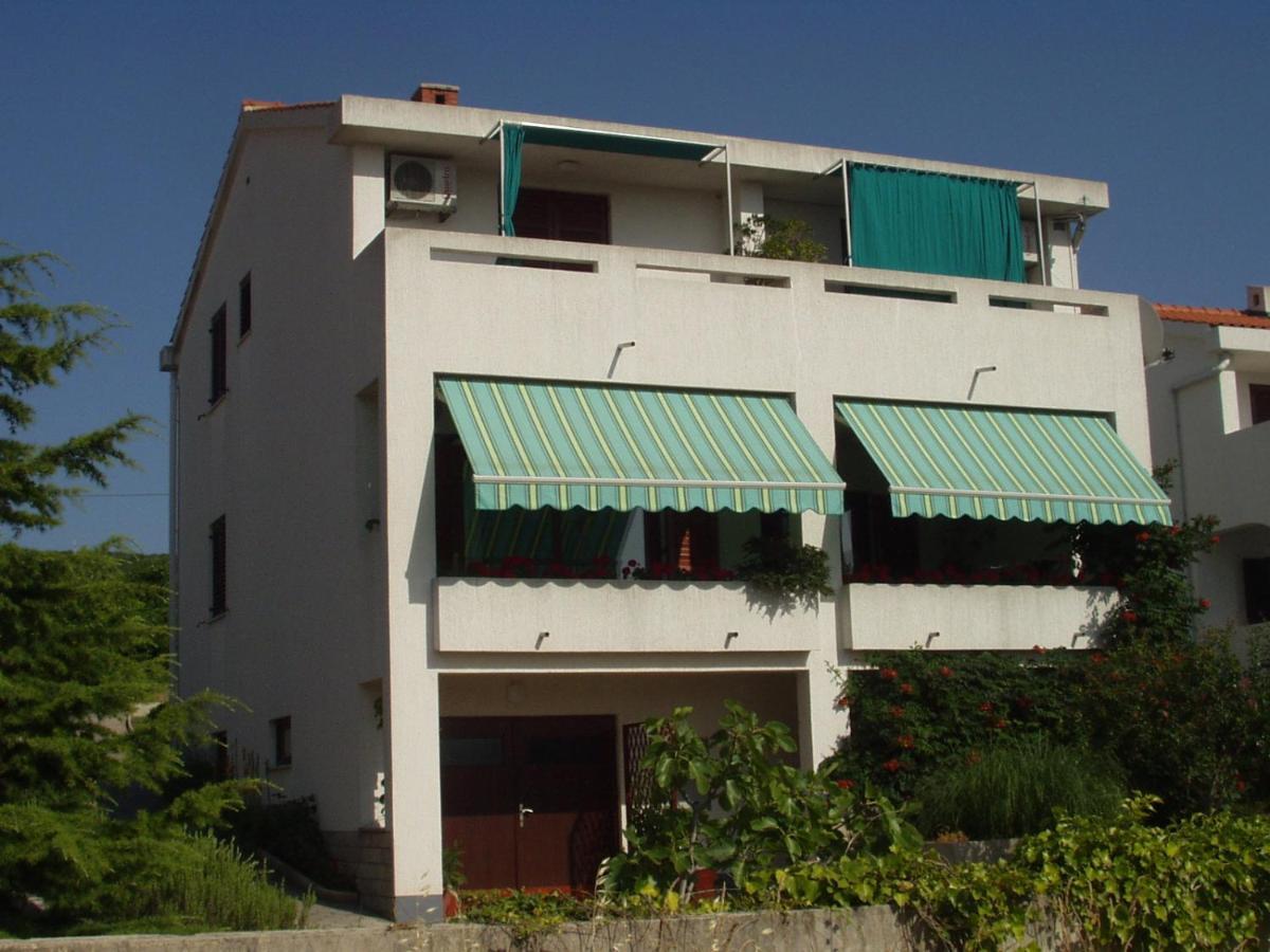 Apartments Mrak Punat Buitenkant foto